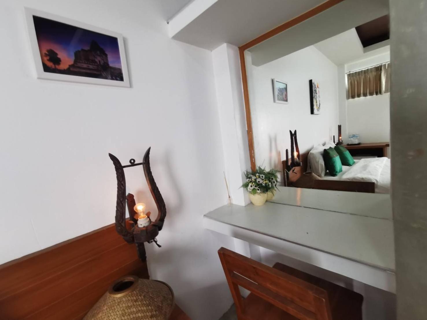 L'Ner Chiang Mai Quarto foto